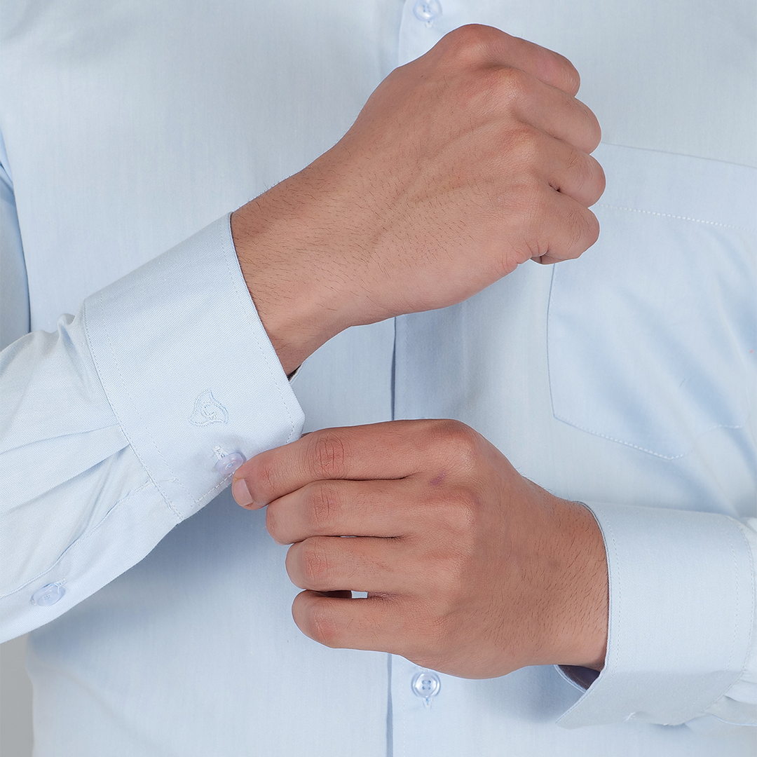 YOUNG & FORMALS by CAMBRIDGE Men's Slim Fit Formal Shirt | Full Sleeves, Spread Collar with Hanging Piping | Solid Chambray | Classic Business & Office Wear (YF00004SF)