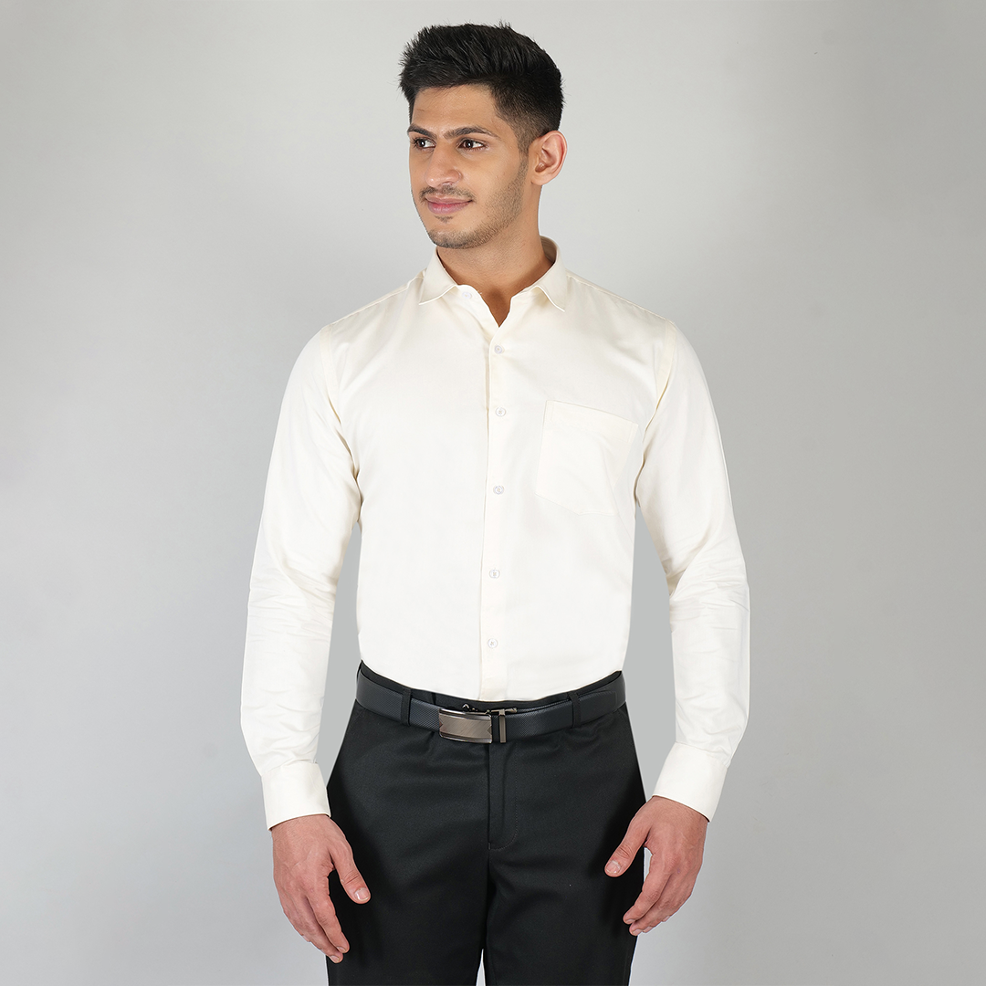 YOUNG & FORMALS by CAMBRIDGE Men's Slim Fit Formal Shirt | Full Sleeves, Spread Collar with Hanging Piping | Solid Chambray | Classic Business & Office Wear (YF00004SF)