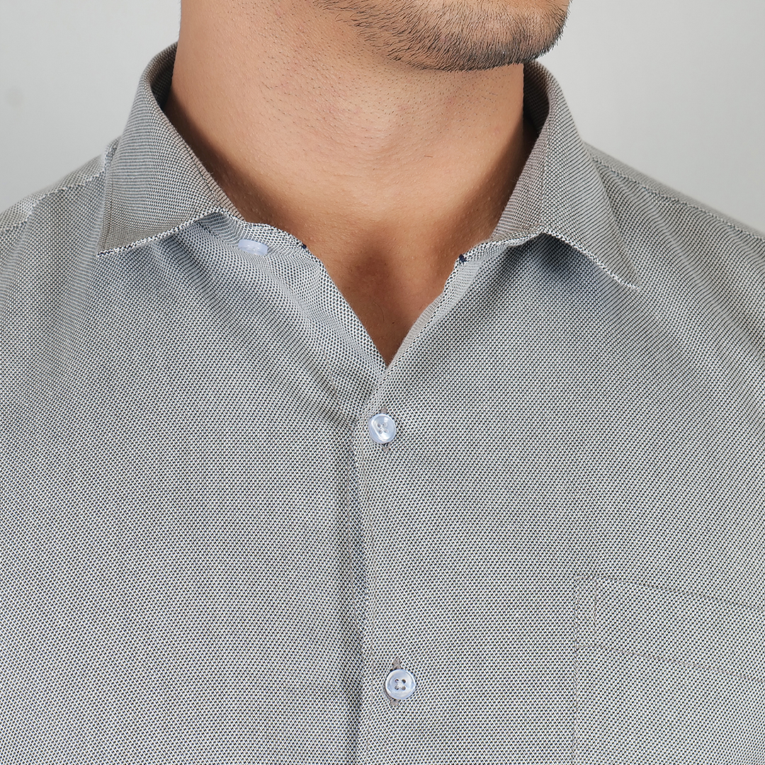 YOUNG & FORMALS by CAMBRIDGE Men's Slim Fit Formal Shirt | Full Sleeves, Spread Collar with Hanging Piping | Solid Chambray | Classic Business & Office Wear (YF00007SF)