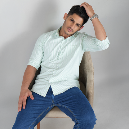 YOUNG & FORMALS by CAMBRIDGE Men's Slim Fit Striped Formal Shirt | Full Sleeves | Spread Collar with Hanging Twin Tape | Premium Office & Business Wear (YF00006SF)