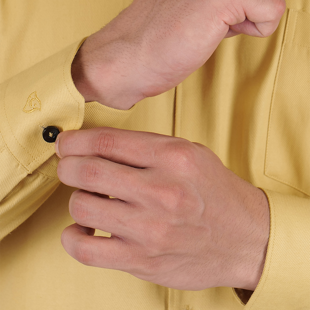 YOUNG & FORMALS by CAMBRIDGE Men's Slim Fit Formal Shirt | Solid Pattern | Full Sleeves | Spread Collar | Classic Business & Formal Wear for Office & Events (YF00002SF)