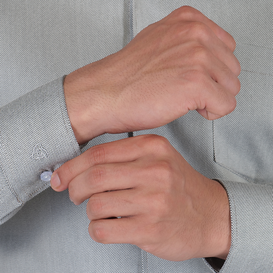 YOUNG & FORMALS by CAMBRIDGE Men's Slim Fit Formal Shirt | Full Sleeves, Spread Collar with Hanging Piping | Solid Chambray | Classic Business & Office Wear (YF00007SF)