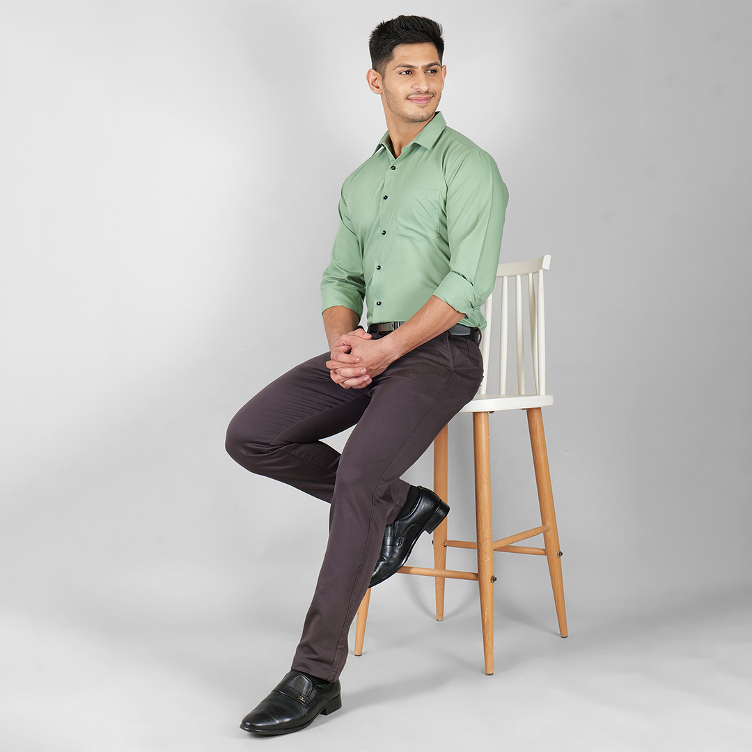 YOUNG & FORMALS by CAMBRIDGE Men's Slim Fit Solid Formal Shirt | Full Sleeves, Spread Collar | Premium Polyester Cotton Blend | Classic Business & Office Wear (YF00008SF)